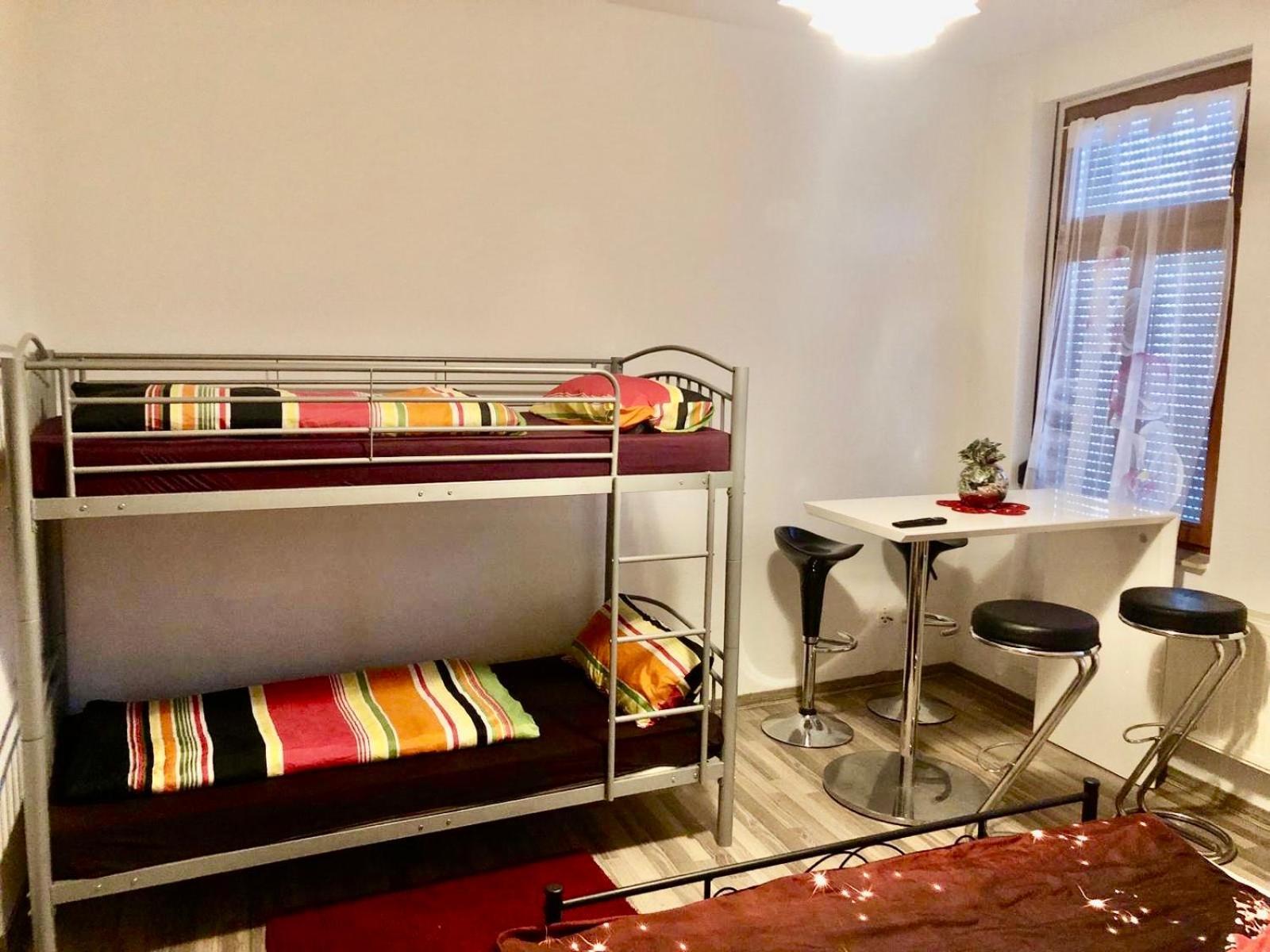Ferienzimmer Healing Und Montuerwohnung Weißenfels Dış mekan fotoğraf