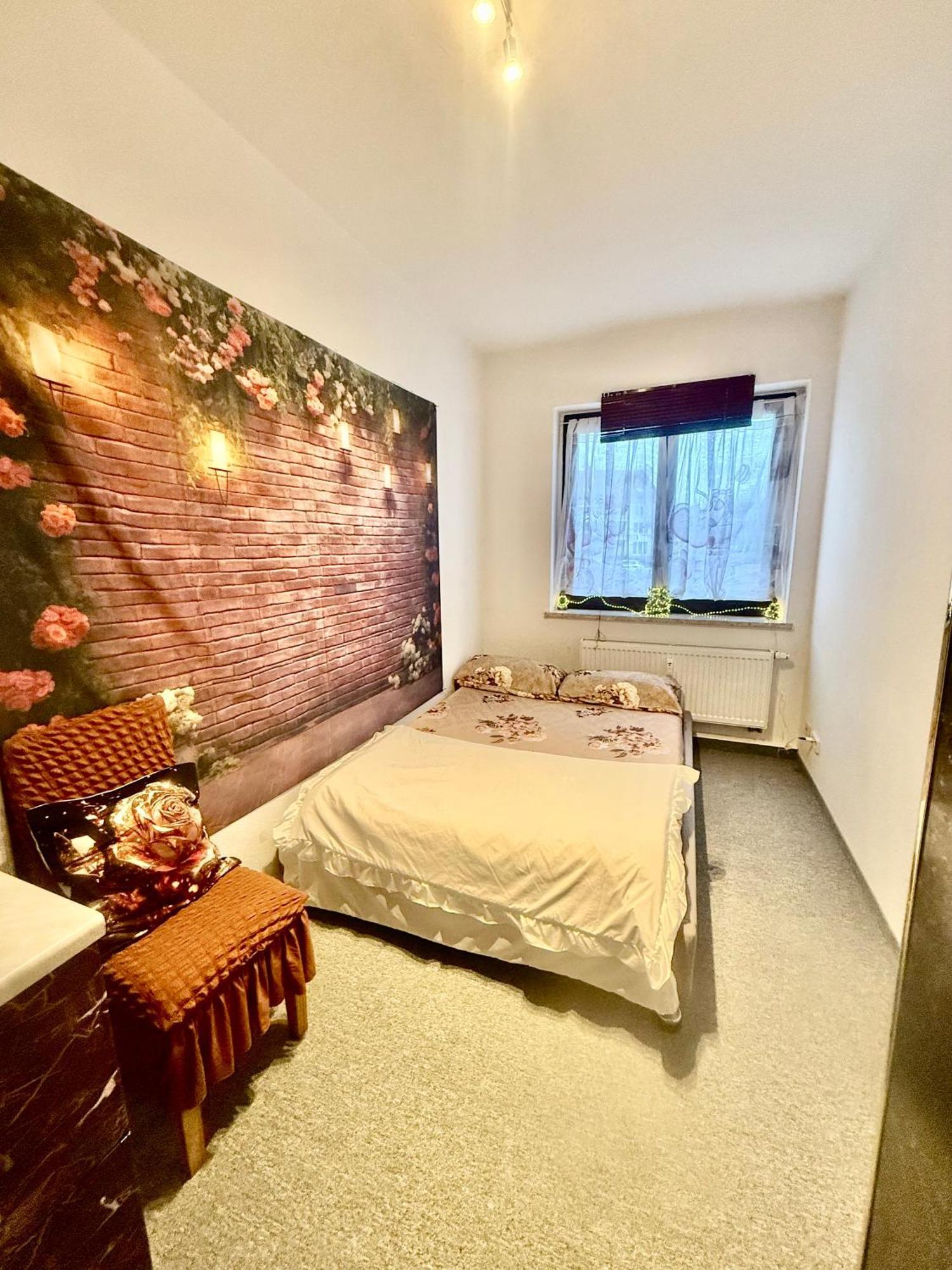 Ferienzimmer Healing Und Montuerwohnung Weißenfels Dış mekan fotoğraf